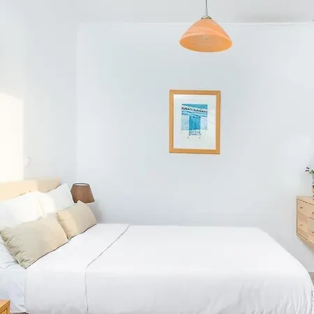 Sleeps 16 Pool Wifi * Gialova